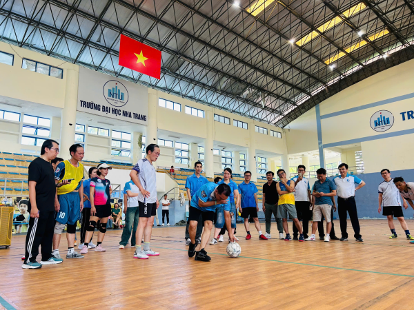 HỘI THAO CHÀO MỪNG THÀNH LẬP TRƯỜNG KỸ THUẬT VÀ CÔNG NGHỆ: TINH THẦN ĐOÀN KẾT VÀ SỨC MẠNH CỦA ĐỘI NGŨ VIÊN CHỨC