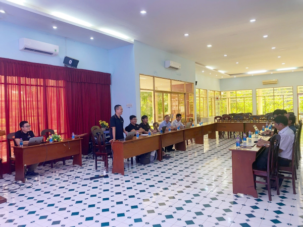 TRƯỜNG KỸ THUẬT VÀ CÔNG NGHỆ - SỞ KH&CN KHÁNH HÒA – CÔNG TY CỔ PHẦN OTANICS TRAO ĐỔI XÂY DỰNG ĐỀ ÁN SỐ HÓA HOẠT ĐỘNG TRẠI NUÔI TÔM GIỐNG