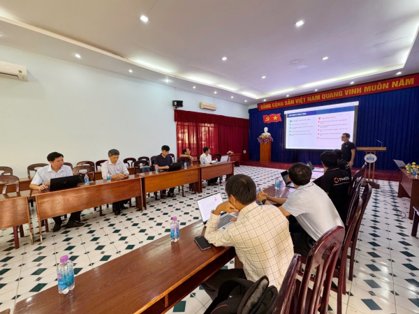 TRƯỜNG KỸ THUẬT VÀ CÔNG NGHỆ - SỞ KH&CN KHÁNH HÒA – CÔNG TY CỔ PHẦN OTANICS TRAO ĐỔI XÂY DỰNG ĐỀ ÁN SỐ HÓA HOẠT ĐỘNG TRẠI NUÔI TÔM GIỐNG