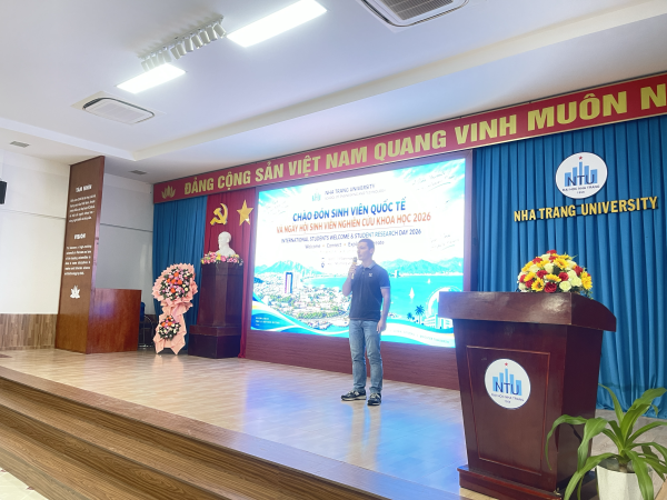 Trường Kỹ thuật và Công nghệ tổ chức Chương trình Chào đón sinh viên quốc tế và Ngày hội sinh viên nghiên cứu khoa học 2026
